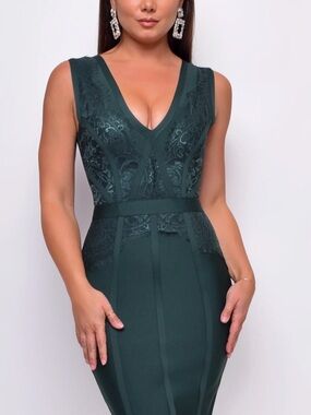 Emprada Tavia Green V Neck Lace Bandage Midi Dress